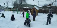 Дети очень любят зиму...
