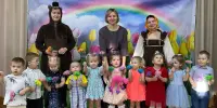 Маша и медведь на празднике у ребят
