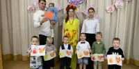 Осень в гости к нам пришла и наших мамочек собрала
